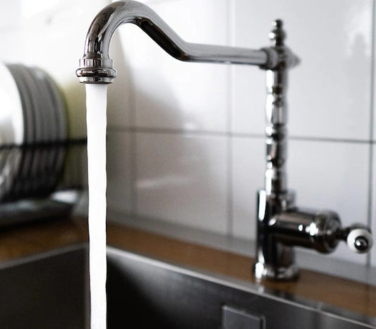 NO DRILL, EASY INSTALL Kitchen Sink Cold Water Filtration Kit.  Same Purified Water Right From Your Kitchen Faucet! (no cooler and no aux. faucet required)